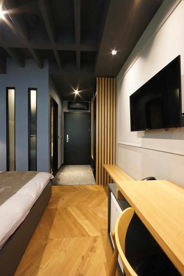 Hotel London B&B Σκόπια Εξωτερικό φωτογραφία