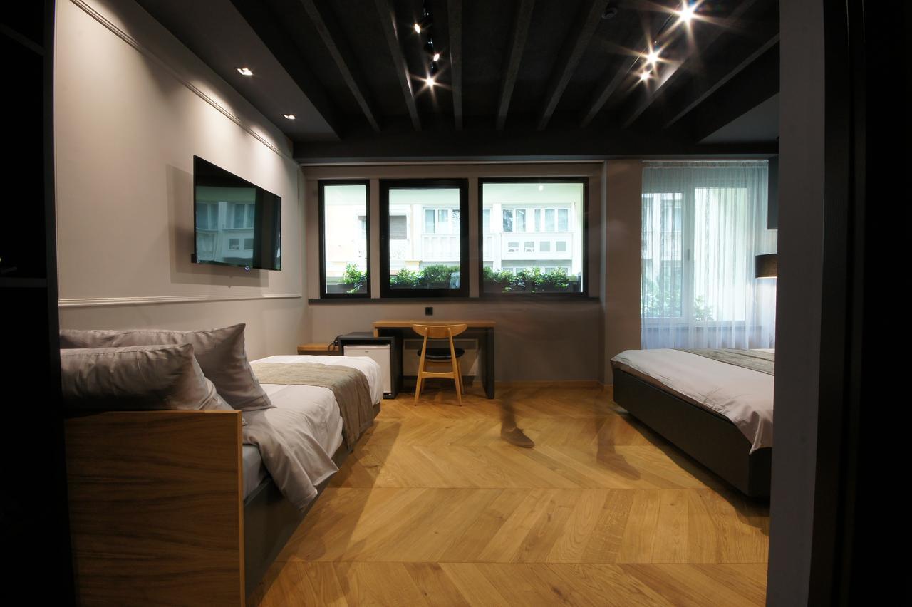 Hotel London B&B Σκόπια Εξωτερικό φωτογραφία